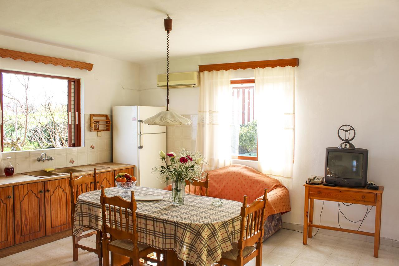 Pelagion II Sea Coral - Beachfront Holiday Home Kypseli Esterno foto